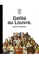 Défilé au louvre